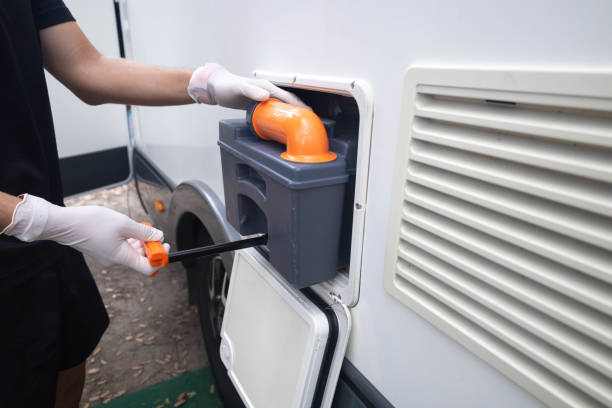 Portable Toilet Options We Offer in Hurstbourne, KY